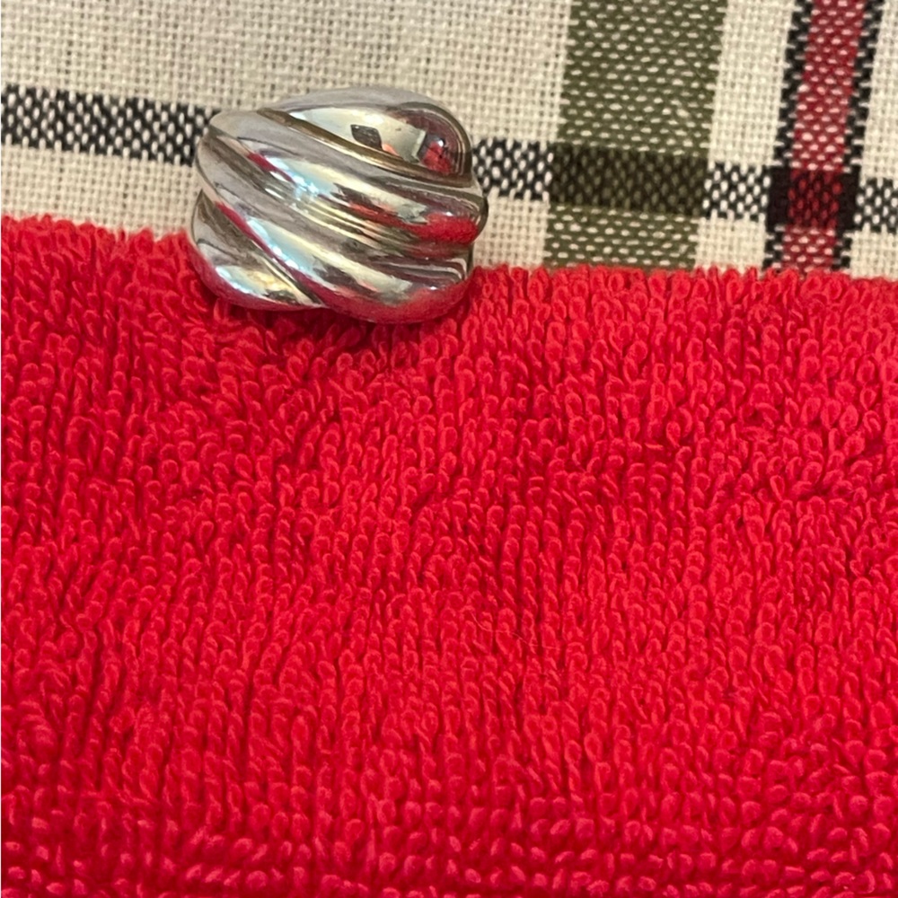 Women’s Size 8 Sterling Silver Ring